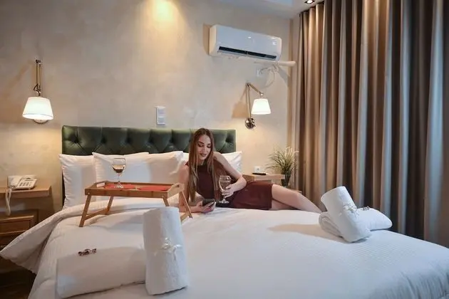 Deluxe Tek Büyük Yataklı Oda