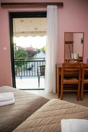 Tek Büyük veya İki Ayrı Yataklı Oda