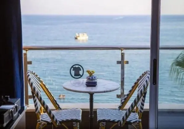 Standart Oda, Deniz Manzaralı