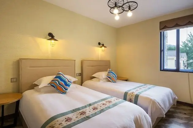 Family Tek Büyük veya İki Ayrı Yataklı Oda, Birden Çok Yatak, Sigara İçilmez