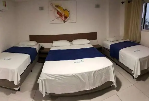 Üç Kişilik Oda, Sigara İçilmez