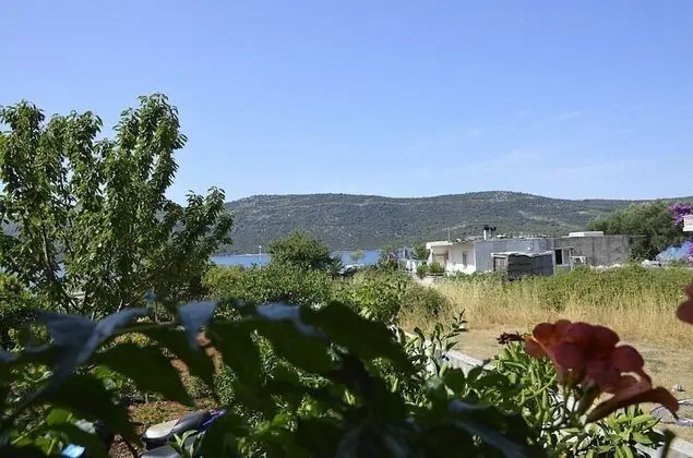 Apart Daire (Anka - 50m from pebble beach - A1(4+1)