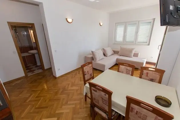 Apart Daire (Anka - amazing location - A8(6+2))