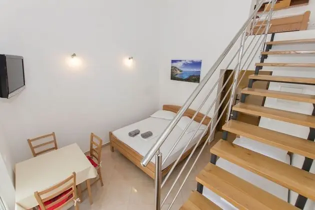 Stüdyo (Anka - amazing location - SA4(5))