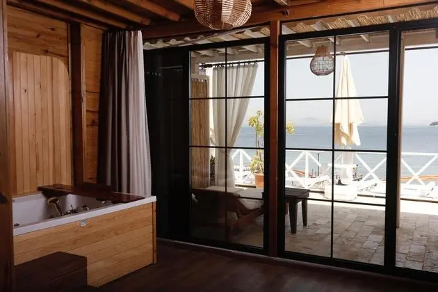 Jakuzili Deluxe Oda,Deniz Manzaralı