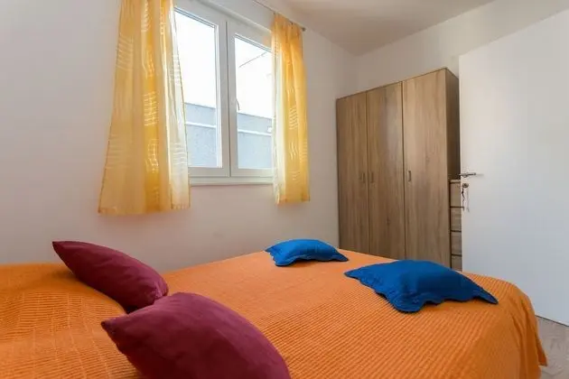 Luxury Tek Büyük Yataklı Oda