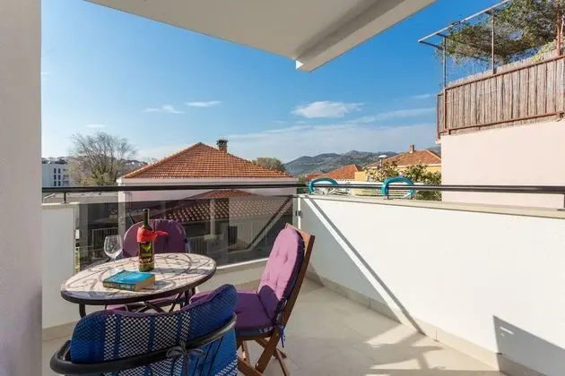 Luxury Tek Büyük Yataklı Oda