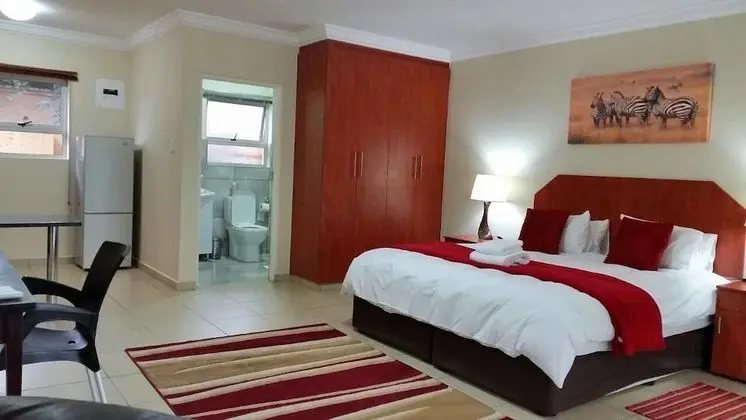 Self-catering Studio Apartment