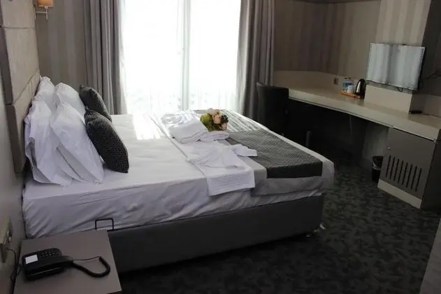 Çift Kişilik,şehir Manzaralı