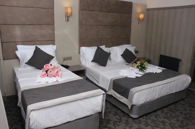 Triple,şehir Manzaralı