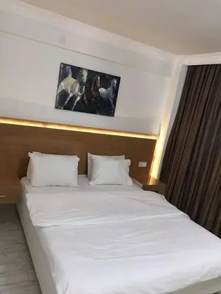 Comfort Tek Büyük Yataklı Oda