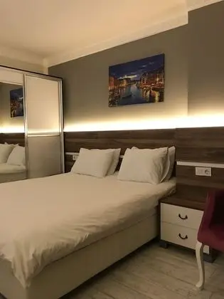 Comfort Tek Büyük Yataklı Oda