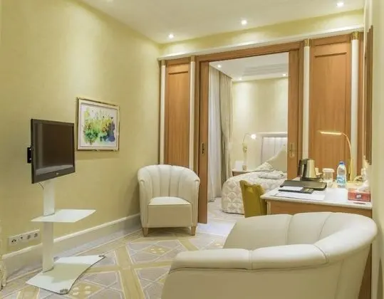 Ambassador Suite