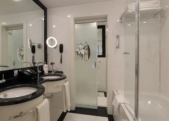 Ambassador Suite Room