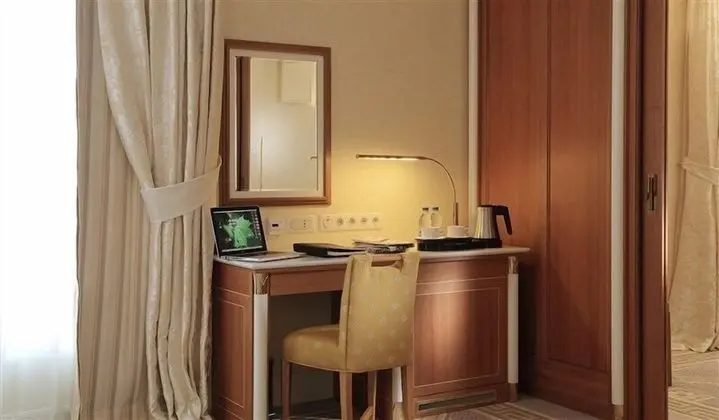 Corner Room