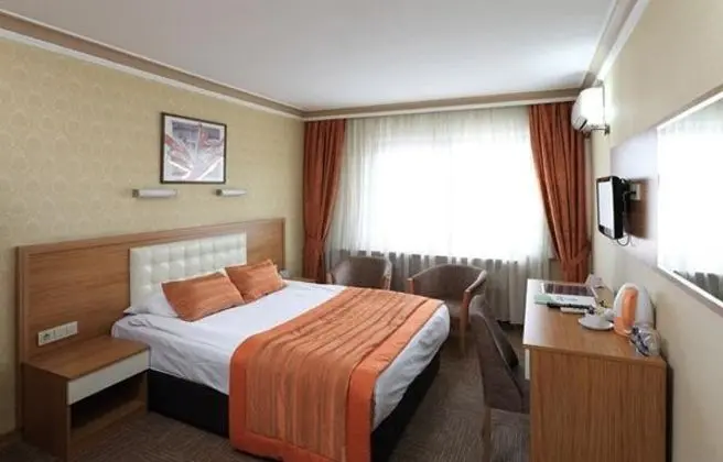 Standart Oda, Şehir Manzaralı