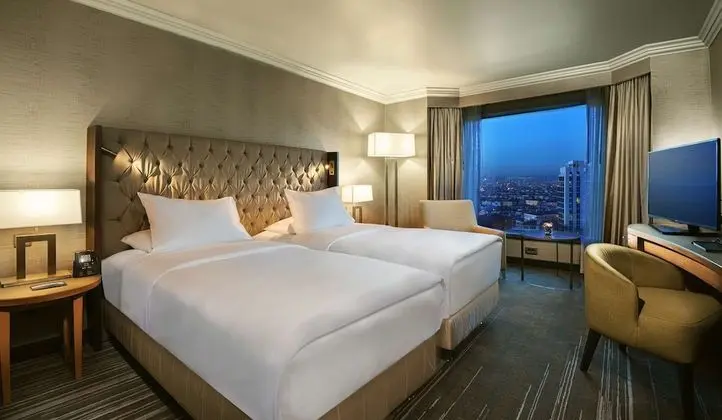 Hilton, Deluxe İki Ayrı Yataklı Oda
