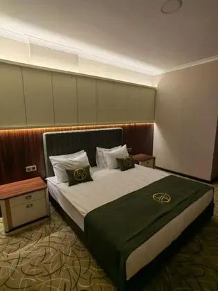 Standart Oda, Sokak Manzaralı
