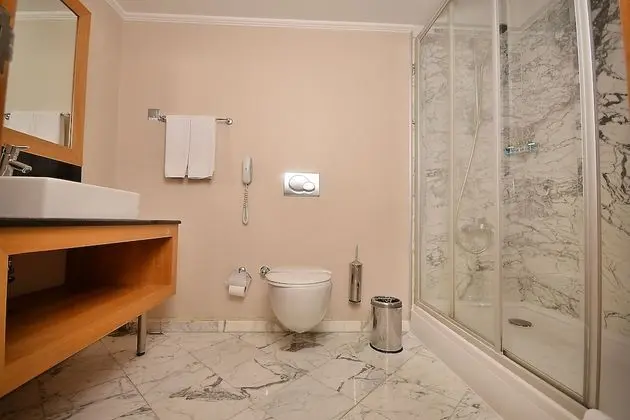 Deluxe Tek Kişilik Oda
