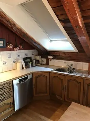 Junior Süit, Balkon