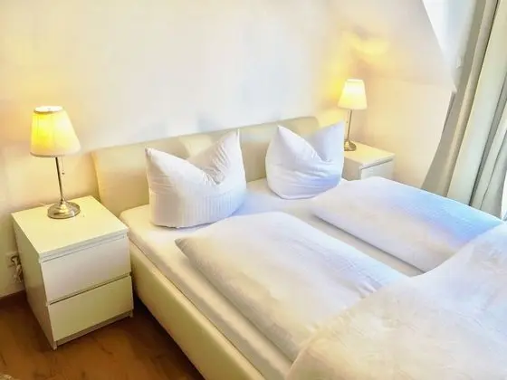 Tek Büyük Yataklı Oda (private external bathroom)