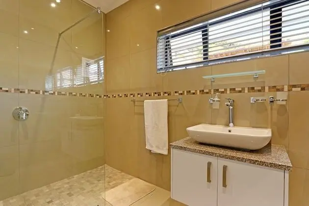 Premium Tek Büyük Yataklı Oda, 1 Yatak Odası, Buzdolabı, Deniz Manzaralı