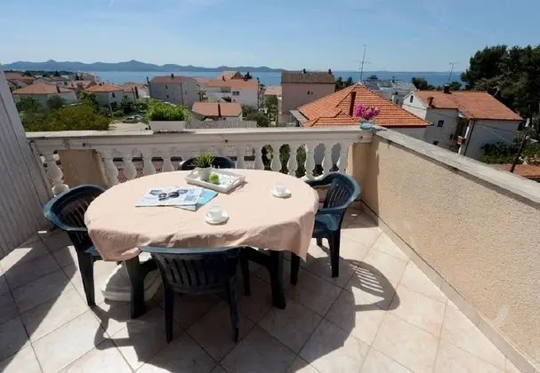 Apart Daire (Ankica - 150 m from beach - A2(5))