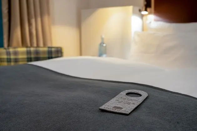 Standard Oda, 1 Büyük (Queen) Boy Yatak