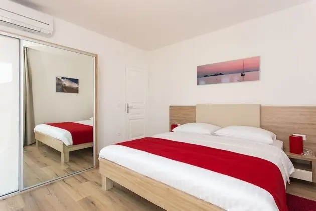 Apart Daire, 1 Yatak Odası, Kısmi Deniz Manzaralı