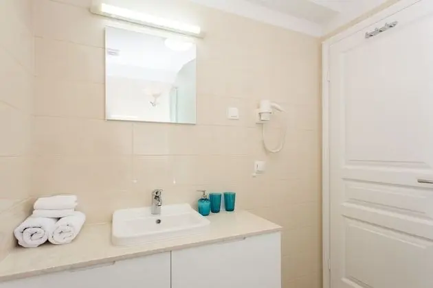 Family Apart Daire, 2 Yatak Odası (ground floor)