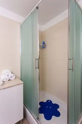 Family Apart Daire, 2 Yatak Odası (ground floor)