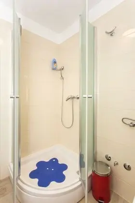 Family Apart Daire, 2 Yatak Odası (ground floor)