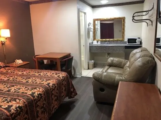 Basic Oda, 1 En Büyük (King) Boy Yatak, Sigara İçilebilir