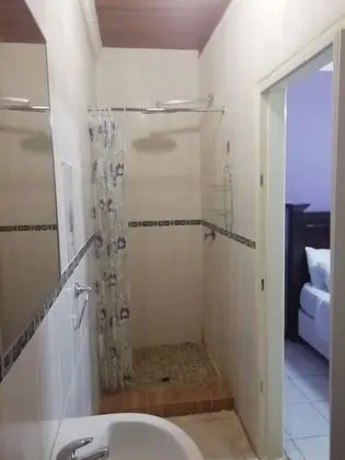 Basic Tek Büyük Yataklı Oda (1)