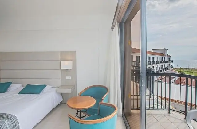 https://i.travelapi.com/lodging/3000000/2500000/2494800/2494783/0b6ccd6c_z.jpg