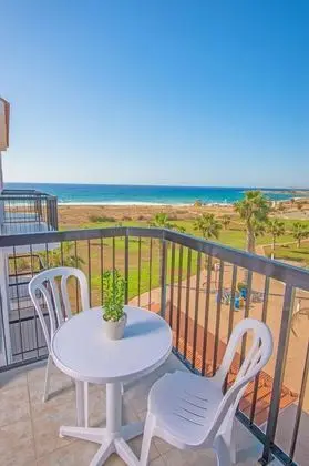 https://i.travelapi.com/lodging/3000000/2500000/2494800/2494783/5bd070d7_z.jpg