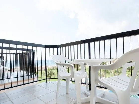 https://i.travelapi.com/lodging/3000000/2500000/2494800/2494783/7cae0999_z.jpg