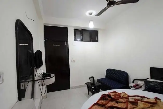 Standard Tek Büyük Yataklı Oda (NON AC)