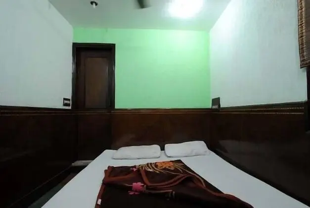 Standard Tek Büyük Yataklı Oda (NON AC)