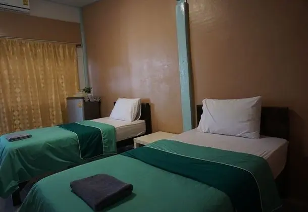 Twin Room with Air Condition