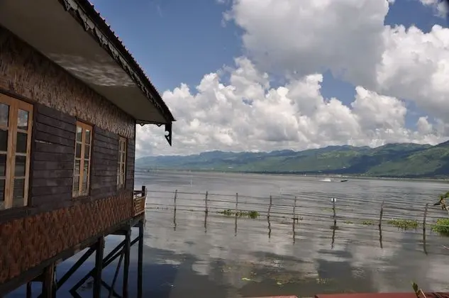 Bungalov (Floating)