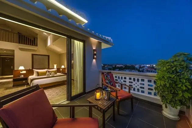 Grand Süit, Nehir Manzaralı