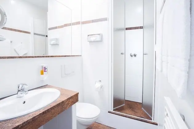 Standard Büyük Yataklı Tek Kişilik Oda (Small)