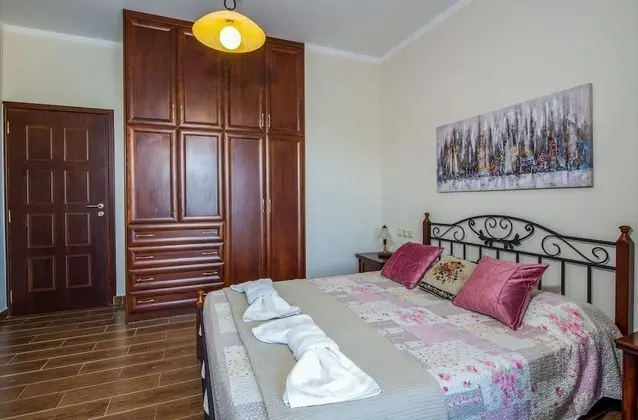 Villa, 3 Yatak Odası, Şömine