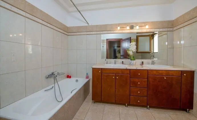 Villa, 3 Yatak Odası, Şömine