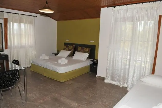 Superior Stüdyo (3 Adults)