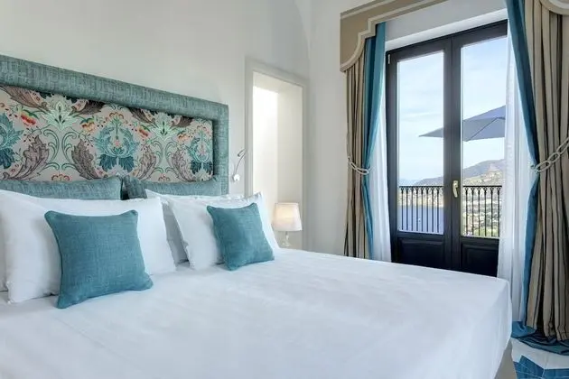 Deluxe Tek Büyük veya İki Ayrı Yataklı Oda, Teras, Deniz Manzaralı