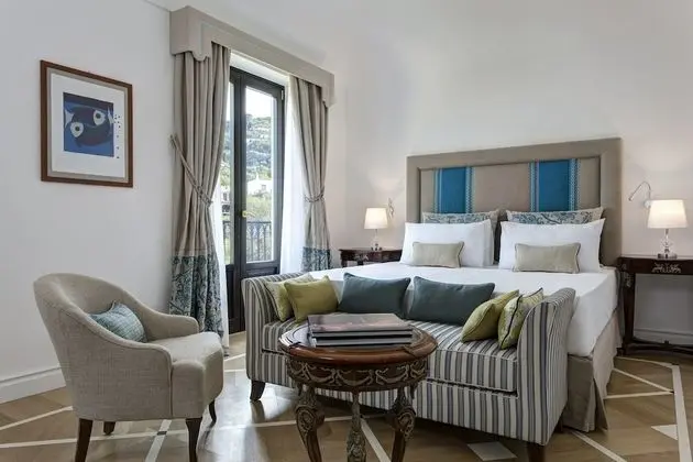 Superior Tek Büyük Yataklı Oda, Balkon, Bahçe Manzaralı