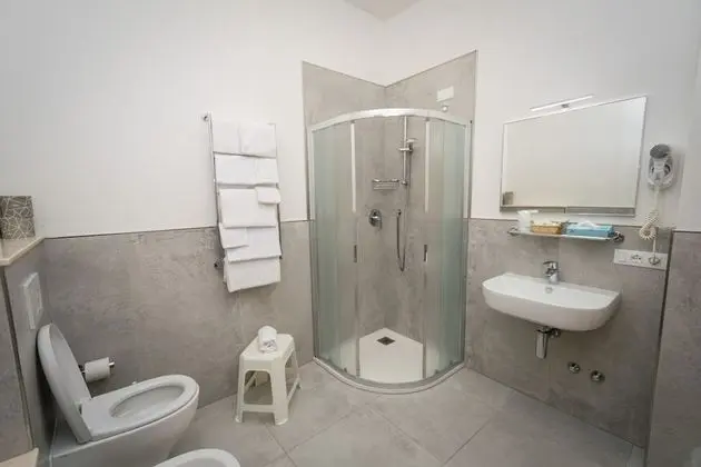 Standard Üç Kişilik Oda, Balkon