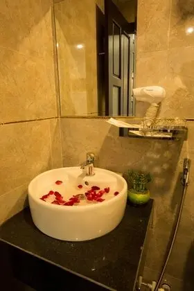 Deluxe Tek Büyük Yataklı Oda, Balkon